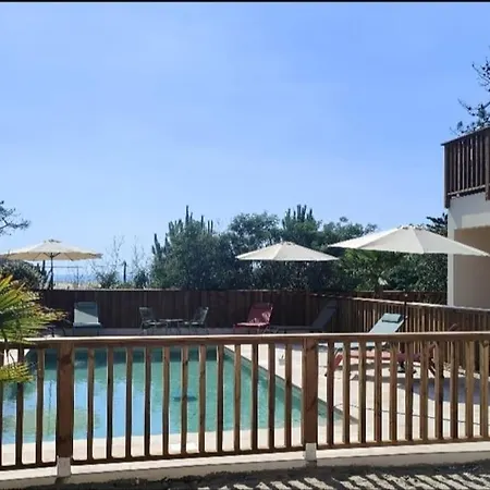 Villa Iris Jacuzzi Vue