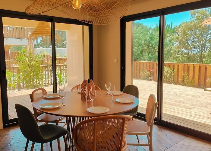 Villa Iris Jacuzzi Vue *