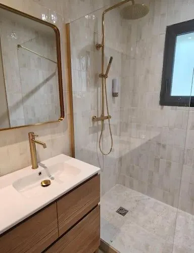 Villa Iris Jacuzzi Vue *