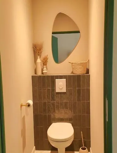 Iris Jacuzzi Vue Villa